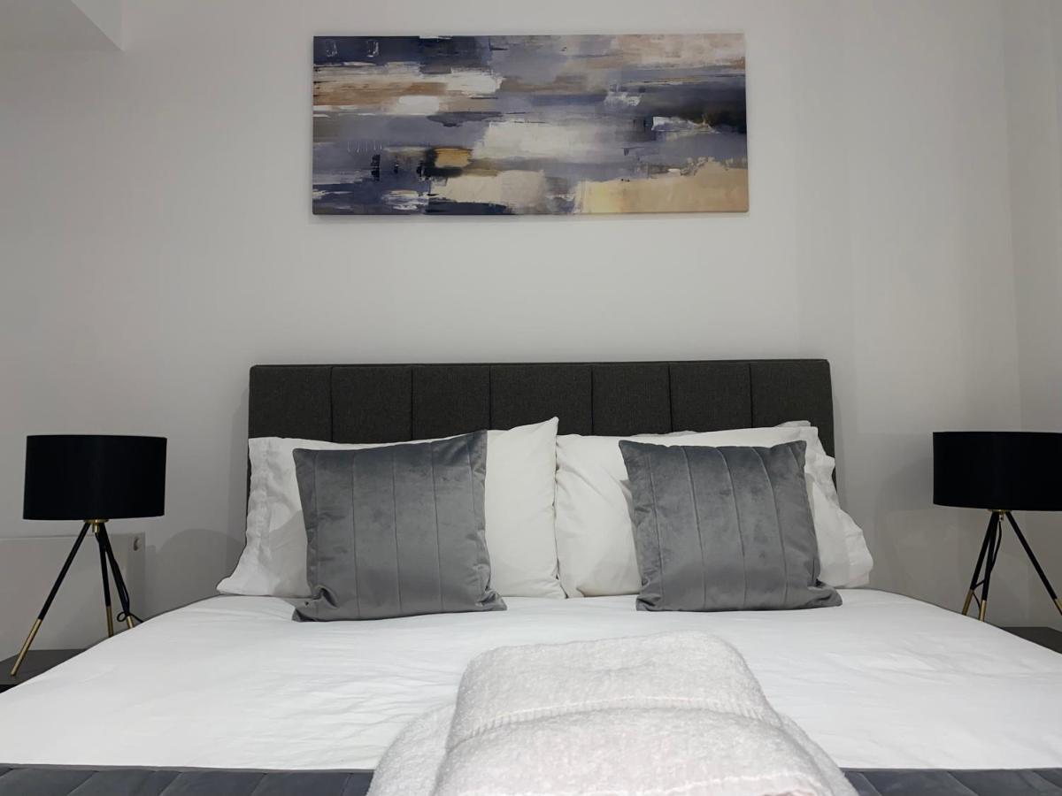 Roomotel - Broadoaks Apartments Solihull Eksteriør bilde