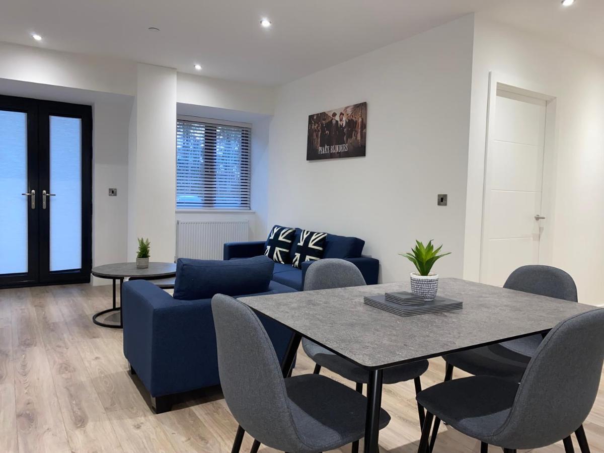 Roomotel - Broadoaks Apartments Solihull Eksteriør bilde