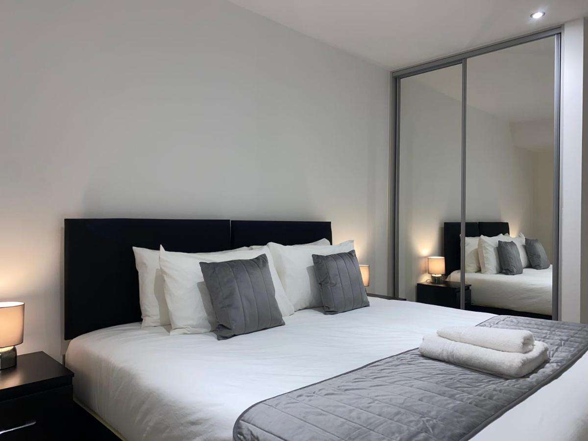 Roomotel - Broadoaks Apartments Solihull Eksteriør bilde
