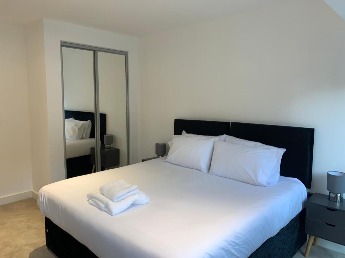 Roomotel - Broadoaks Apartments Solihull Eksteriør bilde