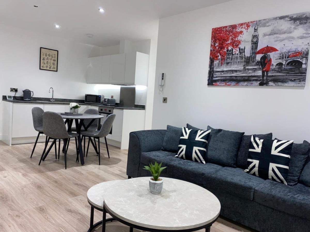 Roomotel - Broadoaks Apartments Solihull Eksteriør bilde