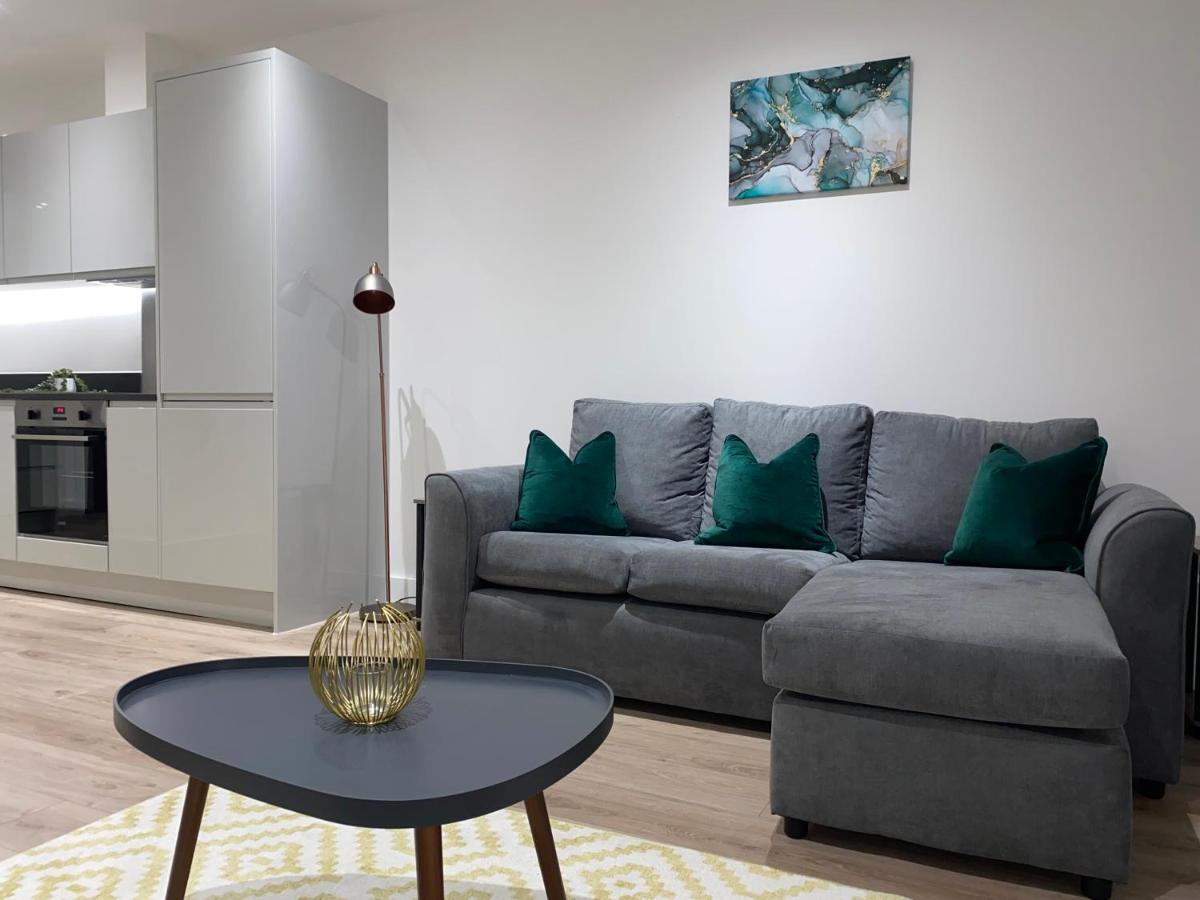 Roomotel - Broadoaks Apartments Solihull Eksteriør bilde