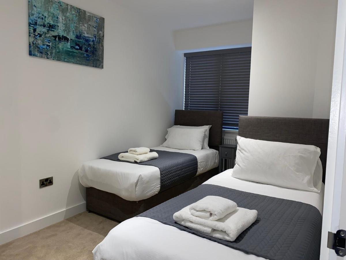 Roomotel - Broadoaks Apartments Solihull Eksteriør bilde