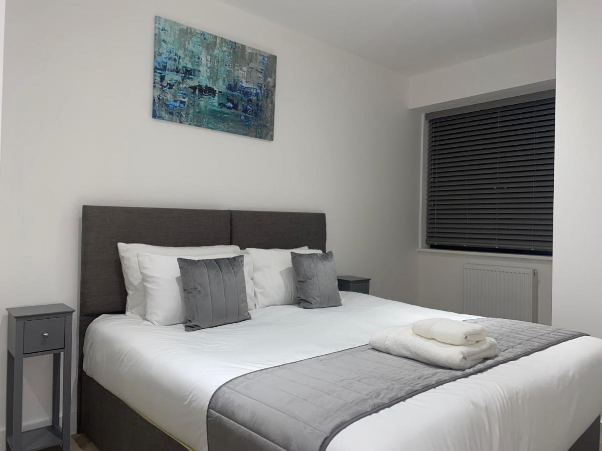 Roomotel - Broadoaks Apartments Solihull Eksteriør bilde